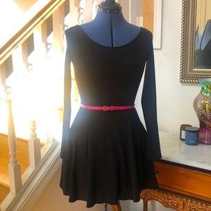 Nollie Size Medium Short Black Dress Pink Belt